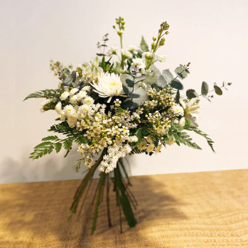 Bouquet blanco y verde-Rebolledo Floristas