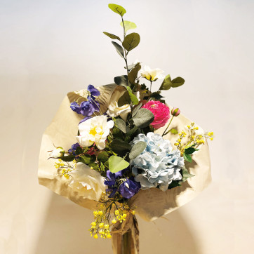 Ramo de flores artificiales-Rebolledo Floristas