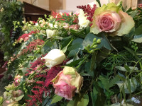 Detalle de centro de flores para ceremonia. Flores boda. Rebolledo Floristas.