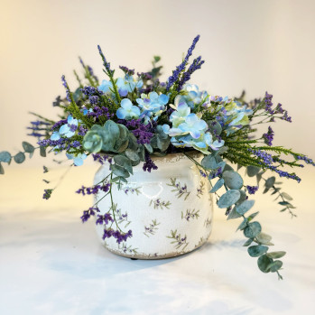 Centro de flor artificial en tonos azules-Rebolledo Floristas