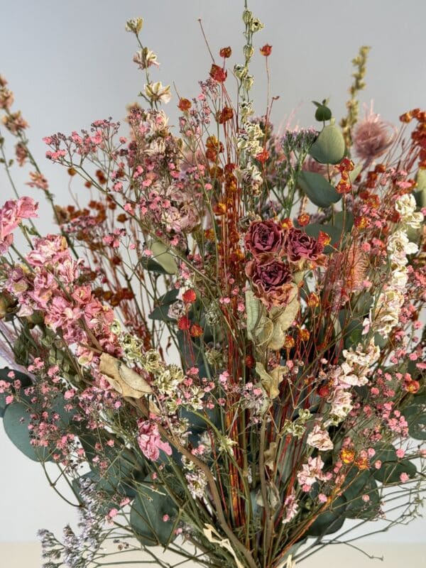 Ramo de flor seca en tonos rosas - Imagen 4