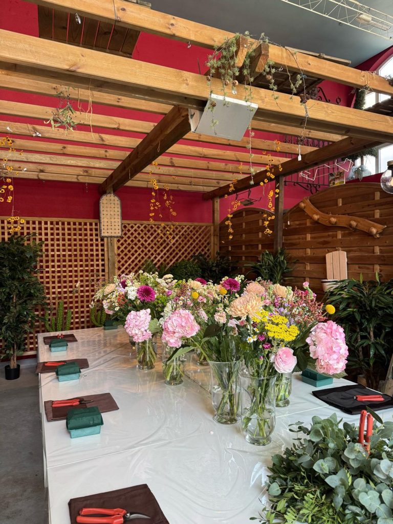 Taller de flores WhatsApp Image 2026 05 16 at 12.12.29 2 WhatsApp Image 2026-05-16 at 12.12.29 (2)