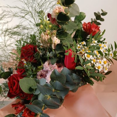 Bolsa con rosas san valentín