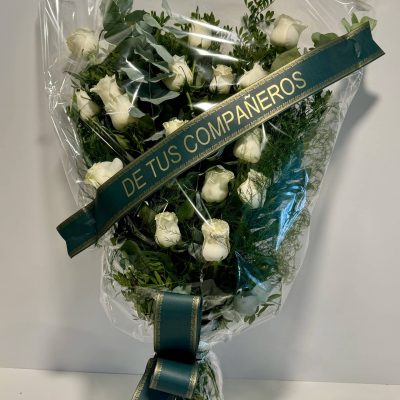 Ramo de rosas blancas para velatorio